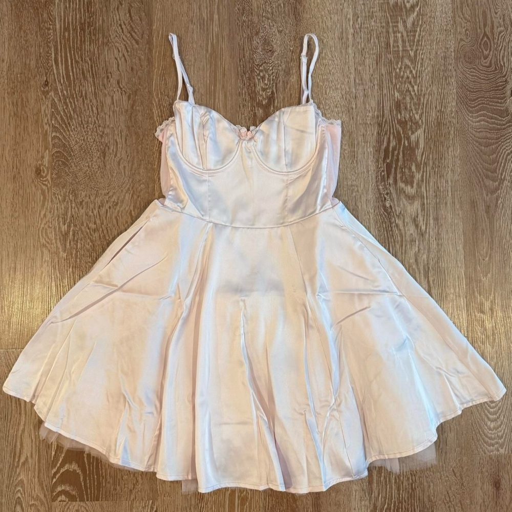 Almond Muse Selene dress! A look alike of a similar dress XS